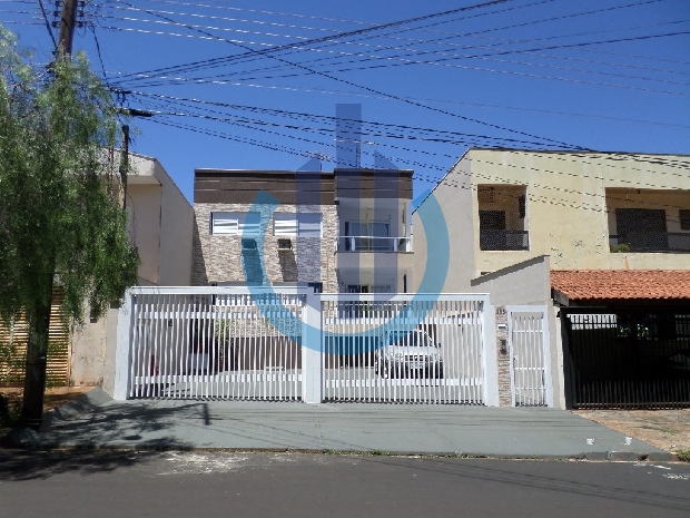 Apartamento para alugar com 3 quartos, 111m² - Foto 1