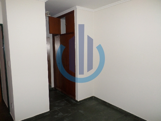 Apartamento para alugar com 3 quartos, 111m² - Foto 13